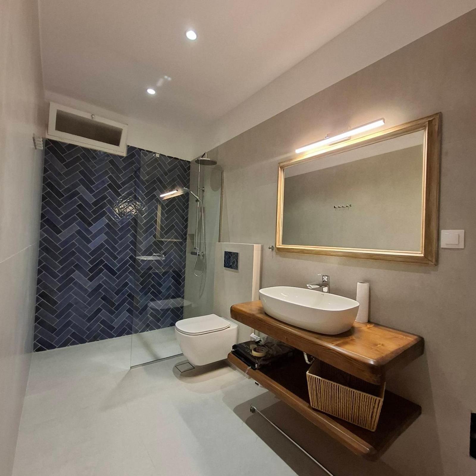 Aquarella-Stylish Veranda Apartment In Centre Of Poros Town Bagian luar foto