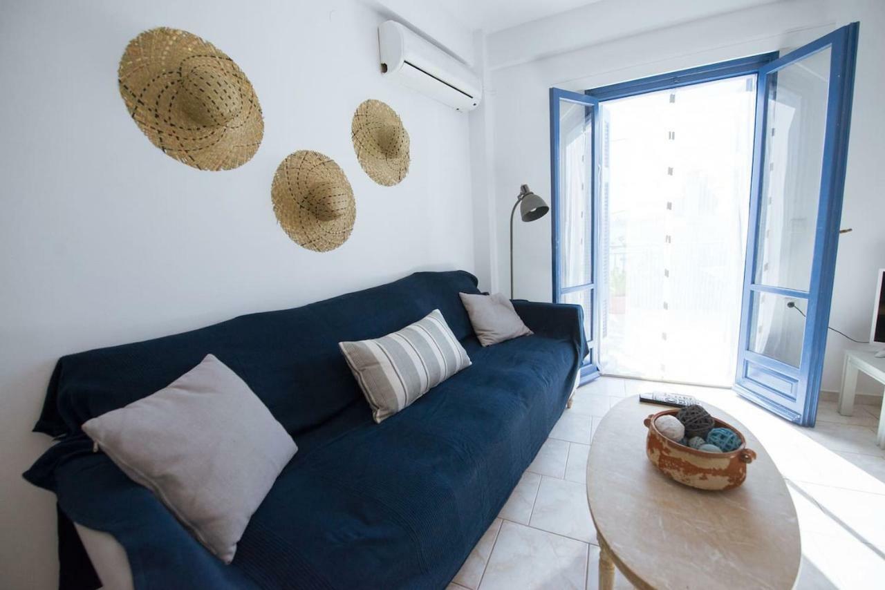 Aquarella-Stylish Veranda Apartment In Centre Of Poros Town Bagian luar foto