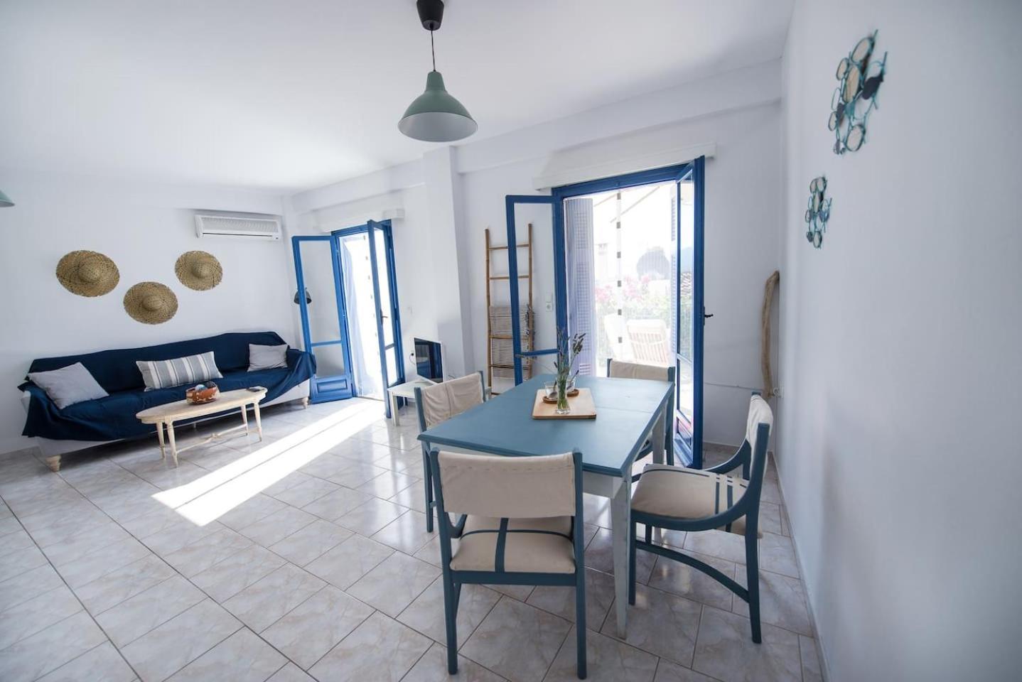 Aquarella-Stylish Veranda Apartment In Centre Of Poros Town Bagian luar foto