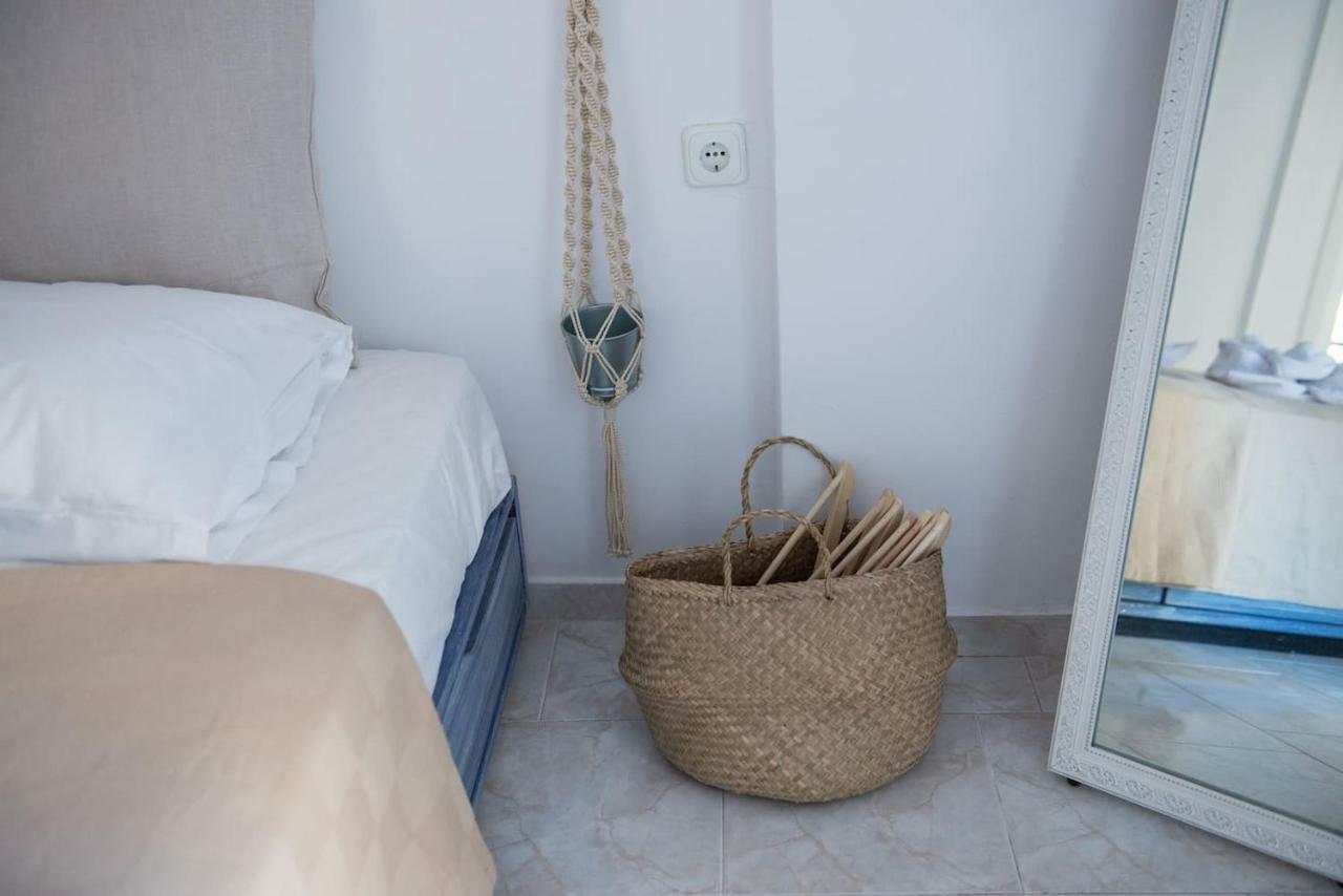 Aquarella-Stylish Veranda Apartment In Centre Of Poros Town Bagian luar foto