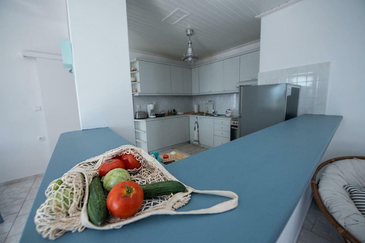 Aquarella-Stylish Veranda Apartment In Centre Of Poros Town Bagian luar foto
