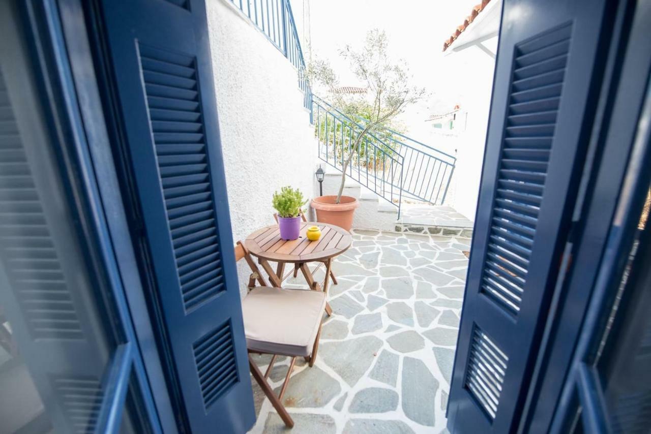 Aquarella-Stylish Veranda Apartment In Centre Of Poros Town Bagian luar foto