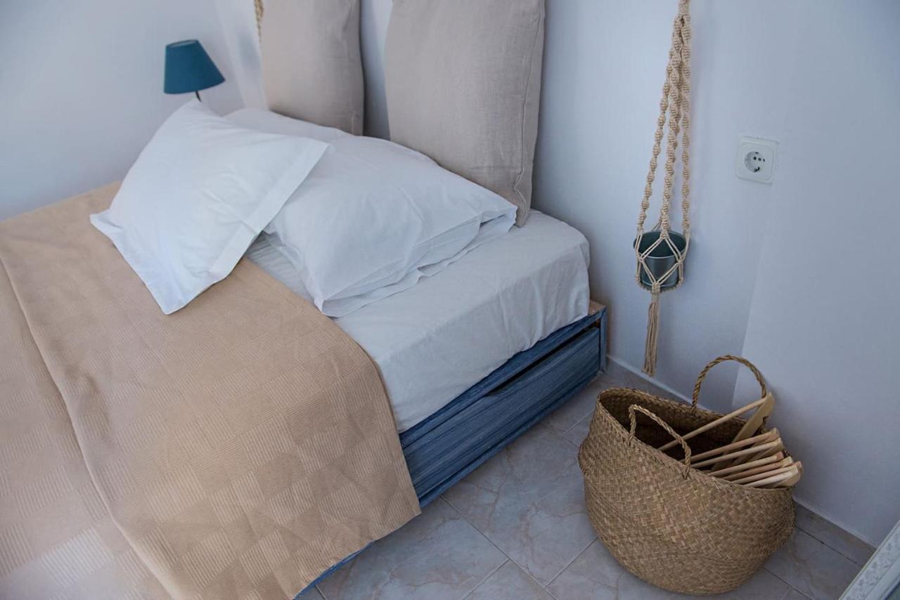 Aquarella-Stylish Veranda Apartment In Centre Of Poros Town Bagian luar foto